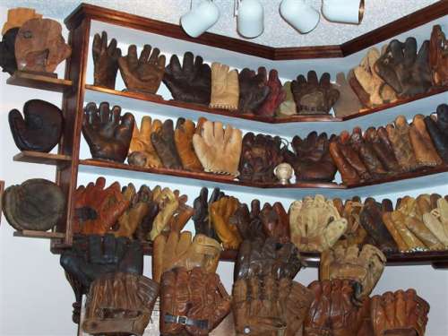 Dave Cunningham Glove Loft